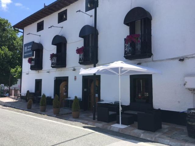 Hostal Rural Oricáin Exteriör bild